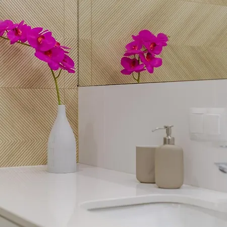 I Krupowki 16, Na Szczytach *