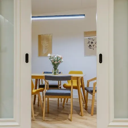 I Krupowki 16, Na Szczytach *