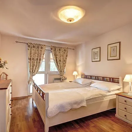I Krupowki 16, Na Szczytach Apartment Zakopane