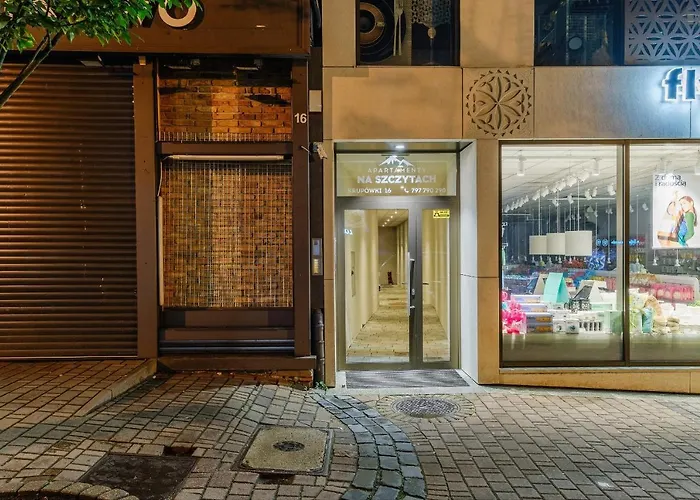 I Krupówki 16, Na Szczytach Zakopane