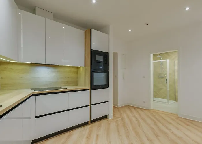 I Krupówki 16, Na Szczytach *