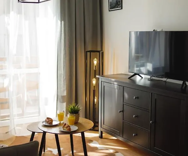 I Krupówki 16, Na Szczytach