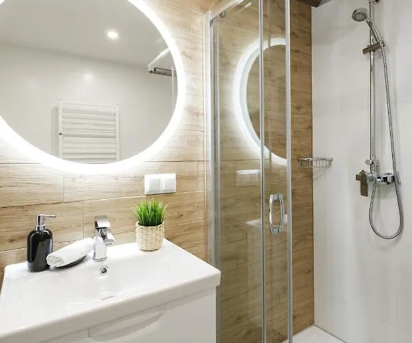 I Krupówki 16, Na Szczytach *